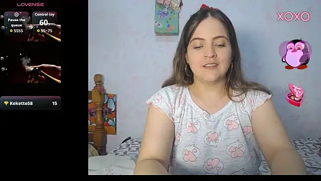 Snapshot of Pregnant_Kloe chatting on 03/30/26, 04:08 Pregnant Kloe online show from 03/30/26, 04:08