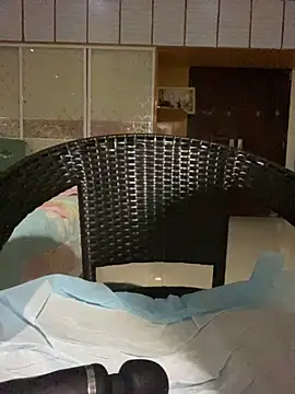 Snapshot of Alicia066 chatting on 09/27/25, 12:10 Alicia066 online show from 09/27/25, 12:10