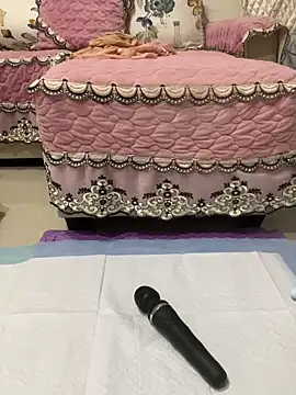 Snapshot of Alicia066 chatting on 04/06/26, 01:01 Alicia066 online show from 04/06/26, 01:01