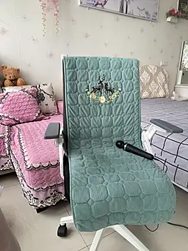 Snapshot of Alicia066 chatting on 04/15/26, 05:36 Alicia066 online show from 04/15/26, 05:36