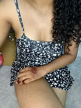 Snapshot of Tamilpallavi chatting on 10/31/25, 11:33 Tamilpallavi online show from 10/31/25, 11:33