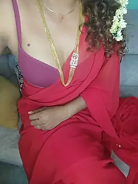 Snapshot of Tamilpallavi chatting on 07/20/26, 10:39 Tamilpallavi online show from 07/20/26, 10:39