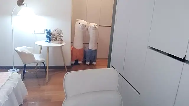 XiaoAnQi online show from 10/09/25, 12:36