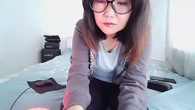 sakuradelreina online show from 10/10/25, 04:00