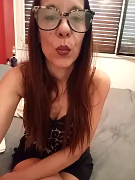 Esmeralda passion online show from 10/21/25, 11:33