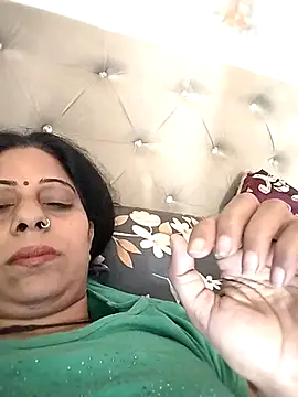 Snapshot of Soniya_Roy chatting on 04/19/26, 04:45 Soniya Roy online show from 04/19/26, 04:45