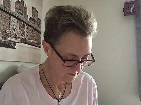 Curvy-Jinx online show from 02/09/26, 08:40