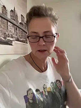 Curvy-Jinx online show from 02/13/26, 08:21