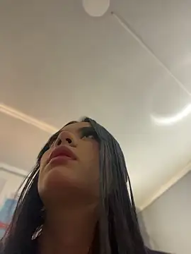 Snapshot of mia_kisses2 chatting on 01/16/26, 03:10 mia kisses2 online show from 01/16/26, 03:10