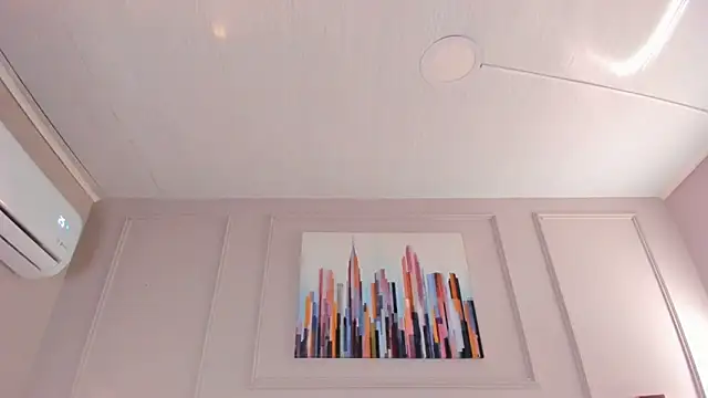 Snapshot of mia_kisses2 chatting on 03/19/26, 09:52 mia kisses2 online show from 03/19/26, 09:52