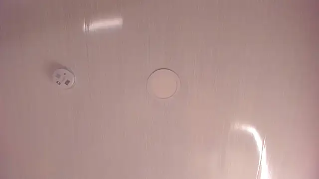 Snapshot of mia_kisses2 chatting on 04/02/26, 03:48 mia kisses2 online show from 04/02/26, 03:48