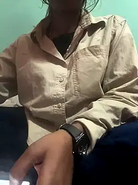 sakshi5533 online show from 12/20/25, 05:42