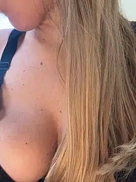 sailor titti online show from 10/18/25, 11:44