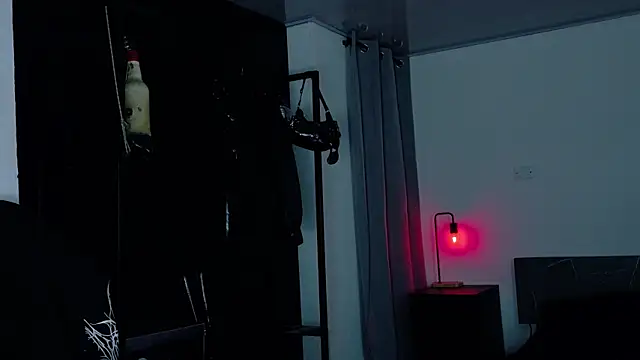 Snapshot of Angelabl0odborne chatting on 03/31/26, 11:05 Angelabl0odborne online show from 03/31/26, 11:05