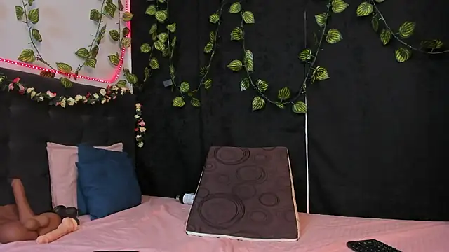 Snapshot of Delilah_85 chatting on 02/07/26, 11:19 Delilah 85 online show from 02/07/26, 11:19