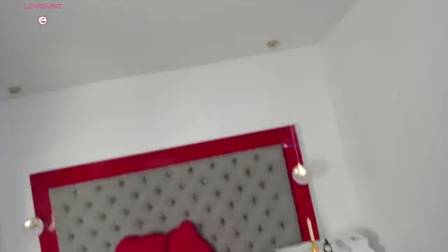 Snapshot of BrithaniKy chatting on 09/12/25, 06:52 BrithaniKy online show from 09/12/25, 06:52