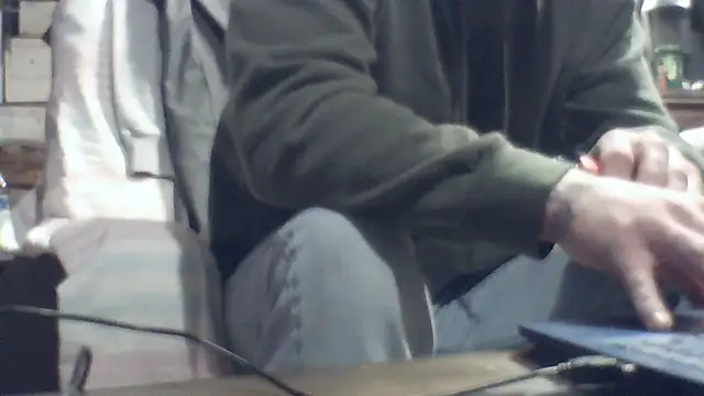 Snapshot of Luv2SuckBWC92 chatting on 01/12/26, 11:43 Luv2SuckBWC92 online show from 01/12/26, 11:43