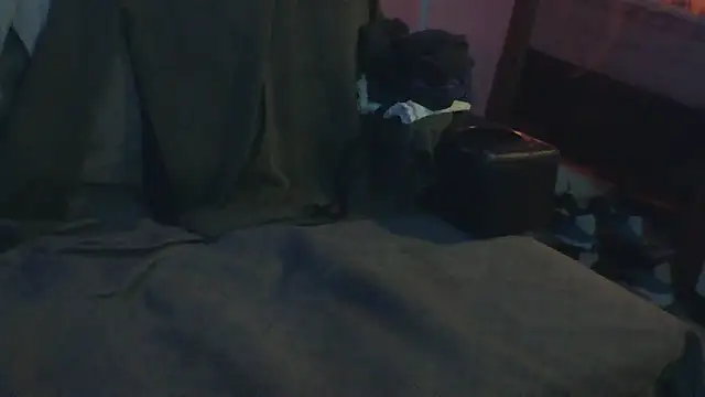 Snapshot of Luv2SuckBWC92 chatting on 02/07/26, 11:14 Luv2SuckBWC92 online show from 02/07/26, 11:14