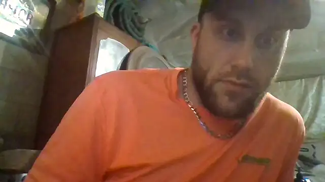 Snapshot of Luv2SuckBWC92 chatting on 03/13/26, 02:29 Luv2SuckBWC92 online show from 03/13/26, 02:29