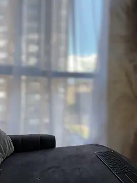 Snapshot of Sofi_Leal chatting on 09/24/25, 12:19 Sofi Leal online show from 09/24/25, 12:19