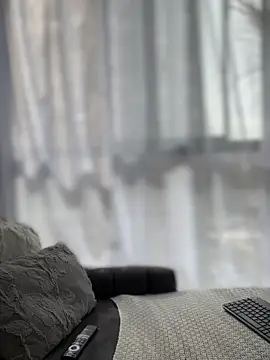 Snapshot of Sofi_Leal chatting on 09/28/25, 01:05 Sofi Leal online show from 09/28/25, 01:05