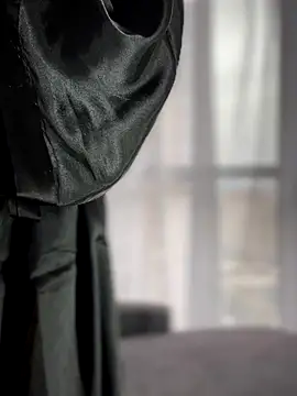 Snapshot of Sofi_Leal chatting on 11/06/25, 11:55 Sofi Leal online show from 11/06/25, 11:55