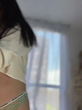 Snapshot of Sofi_Leal chatting on 11/08/25, 11:54 Sofi Leal online show from 11/08/25, 11:54