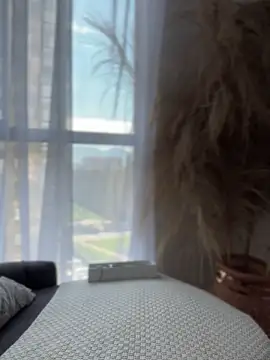 Snapshot of Sofi_Leal chatting on 11/29/25, 01:03 Sofi Leal online show from 11/29/25, 01:03