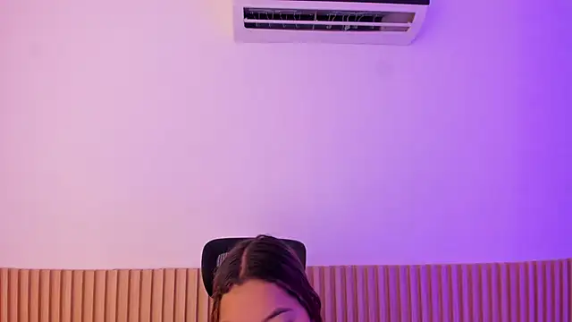 OliviaSweett online show from 09/14/25, 06:40