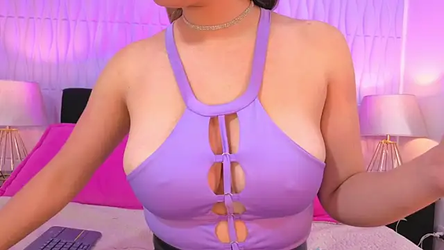 LilaRoussexx online show from 11/20/25, 05:01