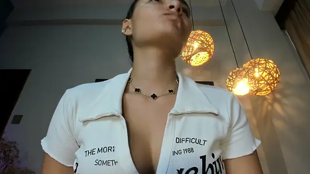 LunaAspen  online show from 12/03/25, 05:44