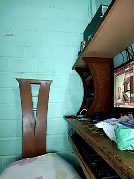 Bigtiti01 online show from 10/15/25, 07:25