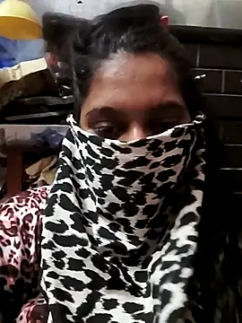 Cute Avni99 online show from 09/18/25, 07:49