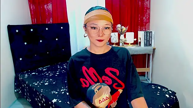 fantasticsophia69 online show from 01/11/26, 07:24