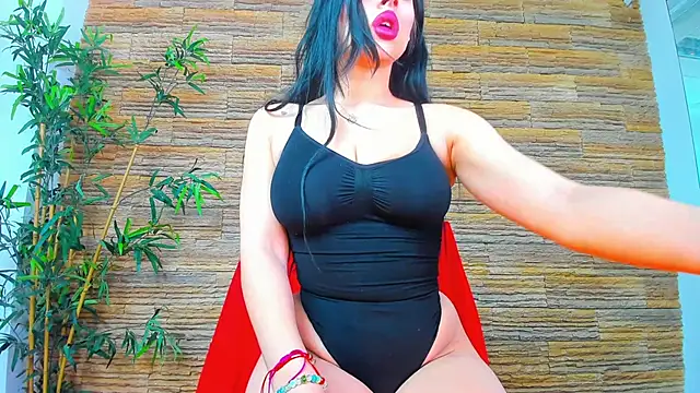 Snapshot of Cupcake_Izzy chatting on 03/03/26, 05:35 Cupcake Izzy online show from 03/03/26, 05:35