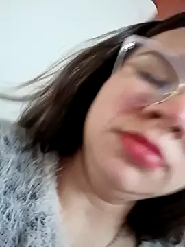 Isa Acosta online show from 10/04/25, 01:42