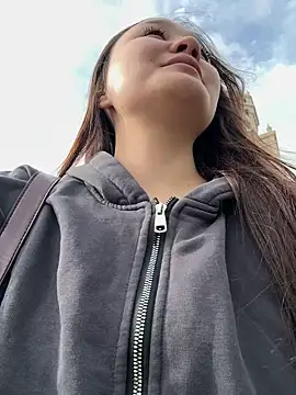 Snapshot of KissMeEva chatting on 09/19/25, 07:32 KissMeEva online show from 09/19/25, 07:32