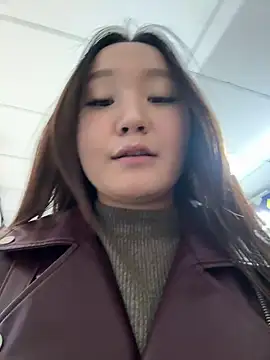 Snapshot of KissMeEva chatting on 09/28/25, 02:11 KissMeEva online show from 09/28/25, 02:11