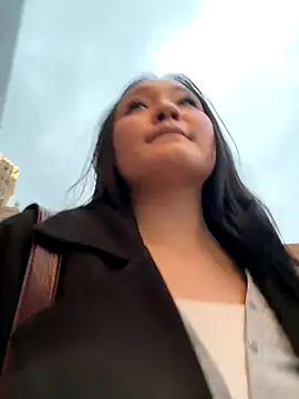 Snapshot of KissMeEva chatting on 10/11/25, 02:26 KissMeEva online show from 10/11/25, 02:26