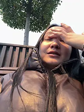 Snapshot of KissMeEva chatting on 10/18/25, 02:18 KissMeEva online show from 10/18/25, 02:18