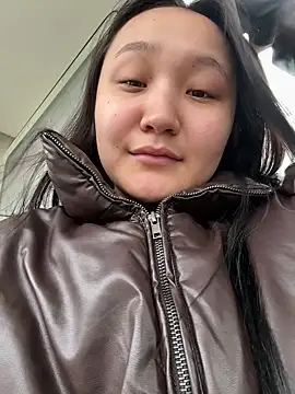 Snapshot of KissMeEva chatting on 10/19/25, 08:37 KissMeEva online show from 10/19/25, 08:37