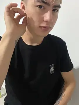 AlexanderCollman online show from 12/01/25, 08:14