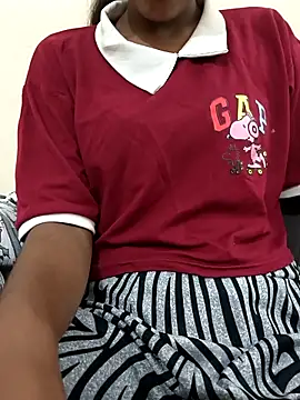 Alia-00 online show from 10/04/25, 03:59