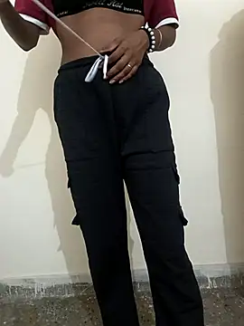 Alia-00 online show from 10/11/25, 04:01