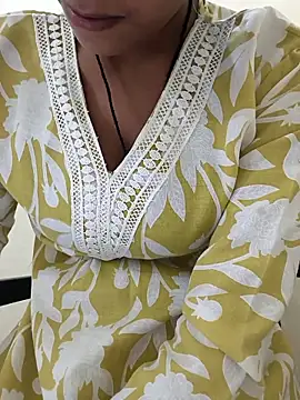 Alia-00 online show from 11/01/25, 04:03