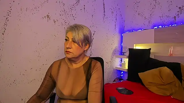 Snapshot of JaddeWalker chatting on 11/07/25, 11:21 JaddeWalker online show from 11/07/25, 11:21