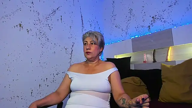 Snapshot of JaddeWalker chatting on 11/14/25, 11:20 JaddeWalker online show from 11/14/25, 11:20