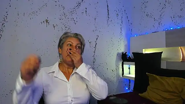 Snapshot of JaddeWalker chatting on 11/16/25, 11:38 JaddeWalker online show from 11/16/25, 11:38