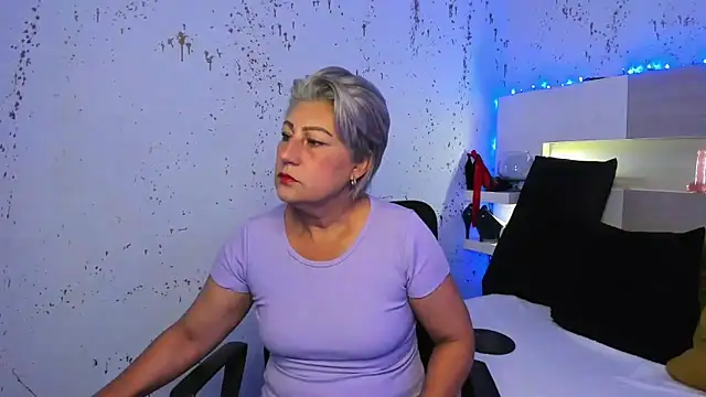 Snapshot of JaddeWalker chatting on 11/22/25, 11:20 JaddeWalker online show from 11/22/25, 11:20