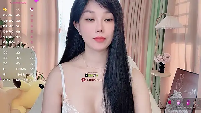 Xiatian520  online show from 11/04/25, 11:59